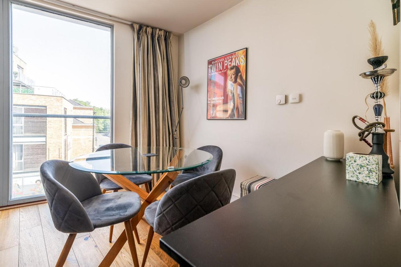 Bright & Spacious Battersea Flat Londra Esterno foto